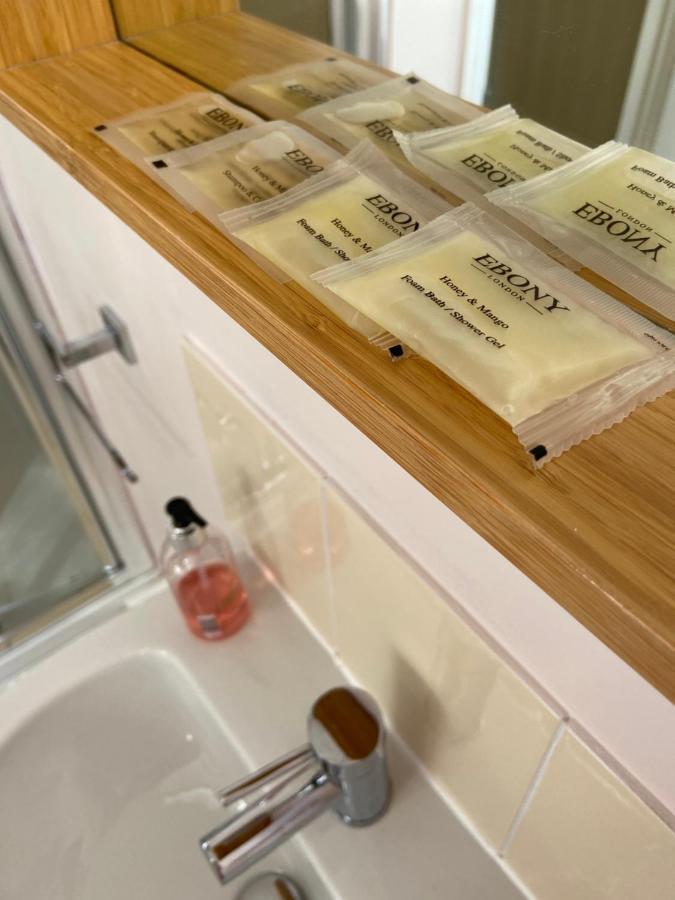 The Ashton Gate Mews Hotel Bristol Ngoại thất bức ảnh